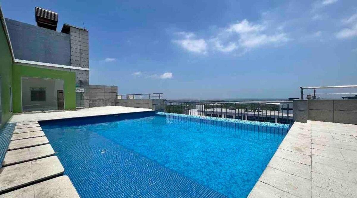 Luxury Hilton Wi-fi, Tv, Piscina Y Gym Apartment